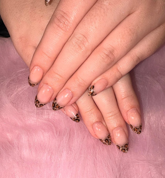Leopard print nails